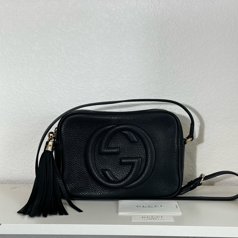 GUCCI Soho Camera Crossbody bag in Black